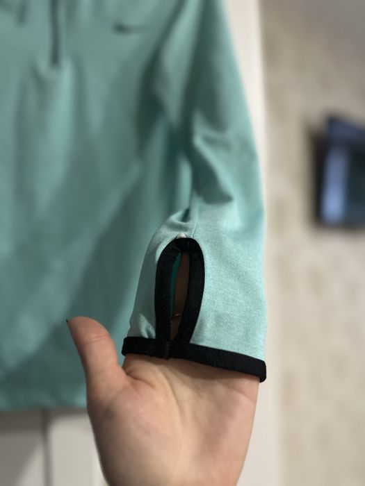 женский пуловер Nike Dri-FIT с молнией