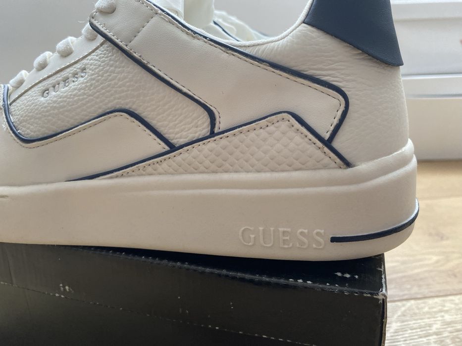 Sneakersy Guess r45