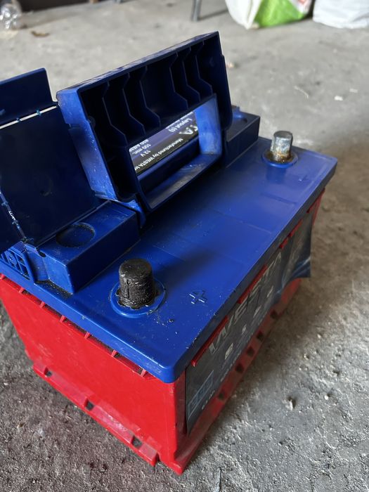 продам аккумулятор 60ah