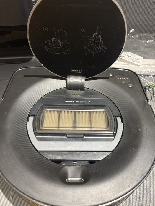 iRobot Roomba S9 + stacja Clean Base - sprawny, wymaga wymiany baterii