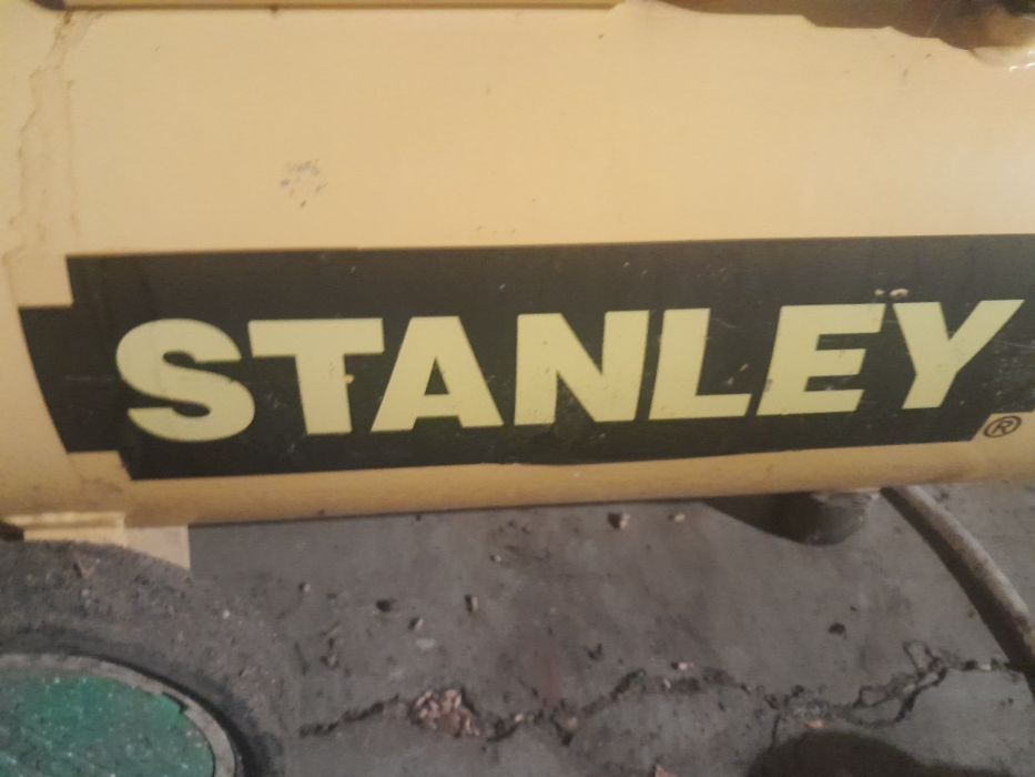 Kompresor Stanley 50l wysyłką