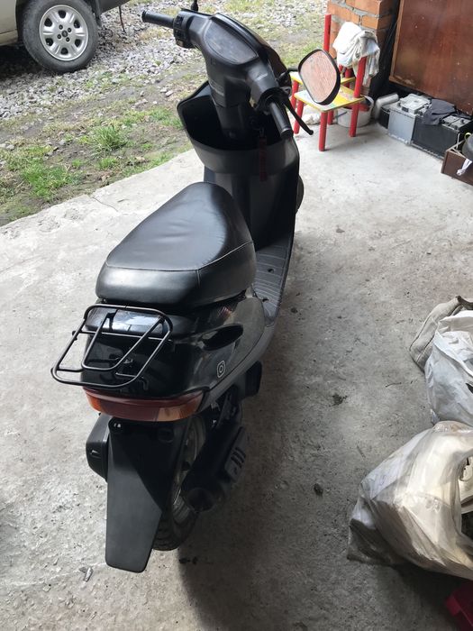 Скутер Хонда діо 27 .