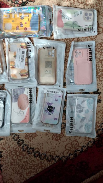 Чехли iPhone 11 pro.