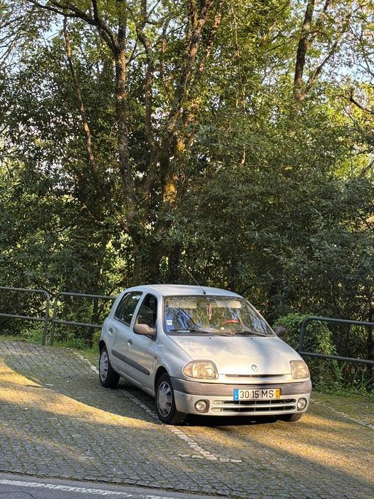 Renault Clio 1999 1.2