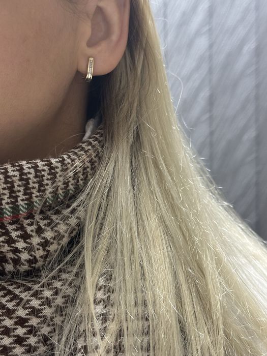 Золгтые серьги с бриллиантами