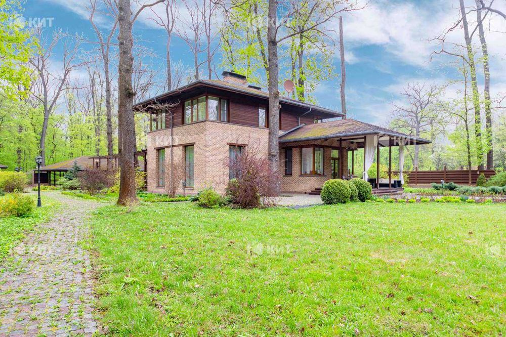 Без комісії(Без комиссии) Лісопарк (Лесопарк, Парк Хаус, Форест)124292