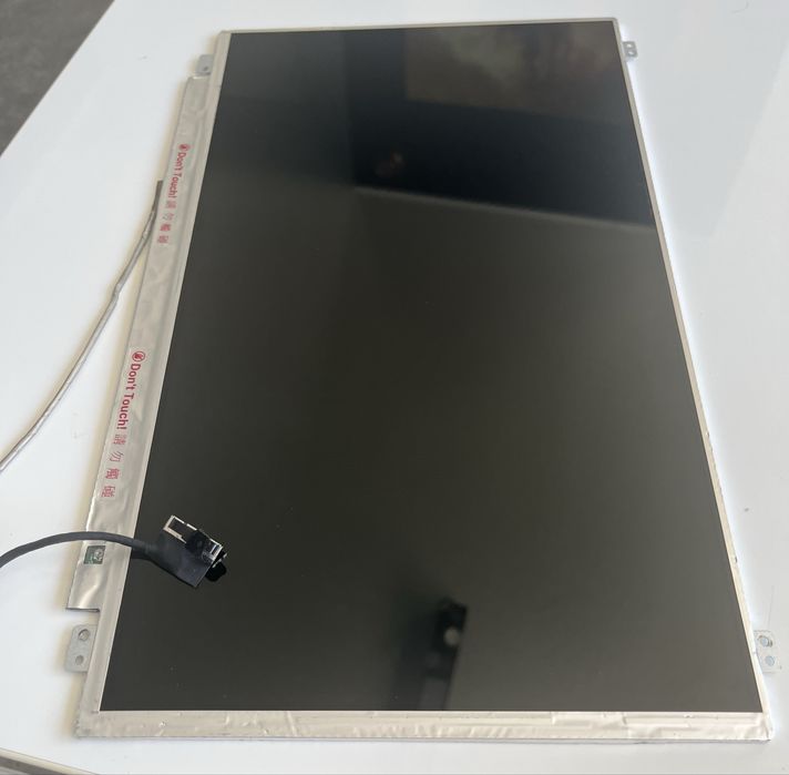 Matryca AU Optronics B156XW04 V.5 15,6" 1366x768px 40pin Błyszcząca z defektem