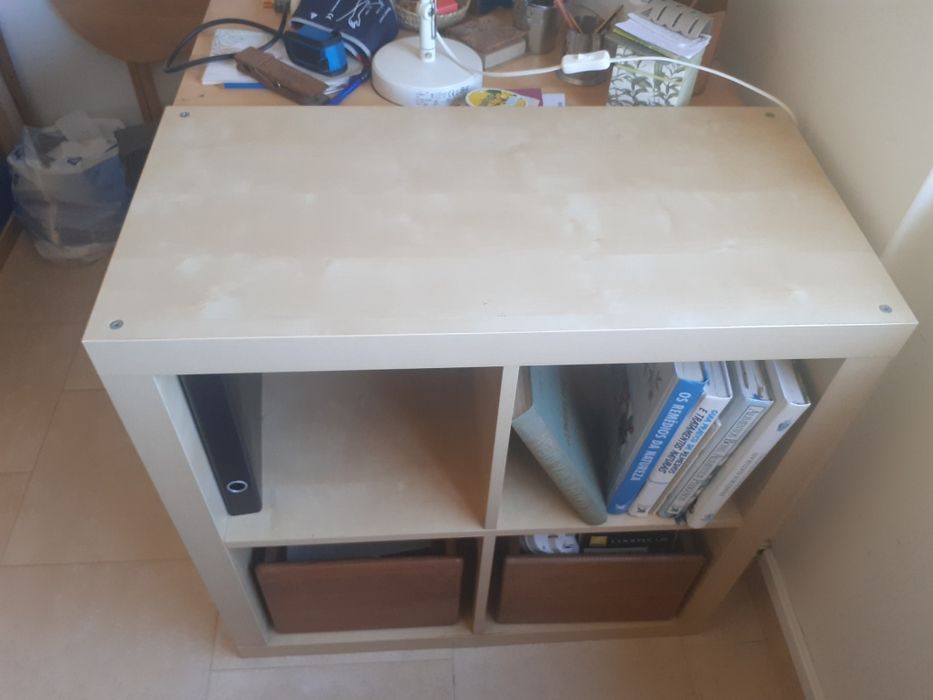 Móvel do ikea do modelo kallax
