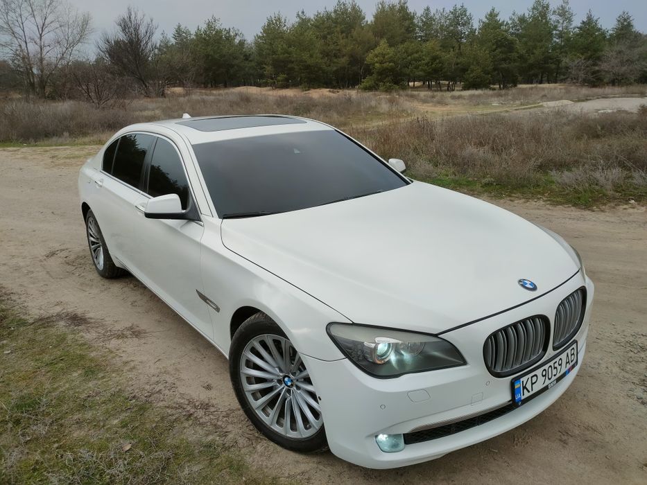 Продам BMW 740 , 3.0 бензин, 2011р.