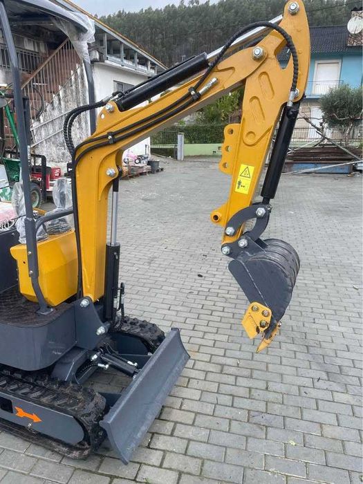 MINI GIRATORIA 1200kg nova com 2 baldes