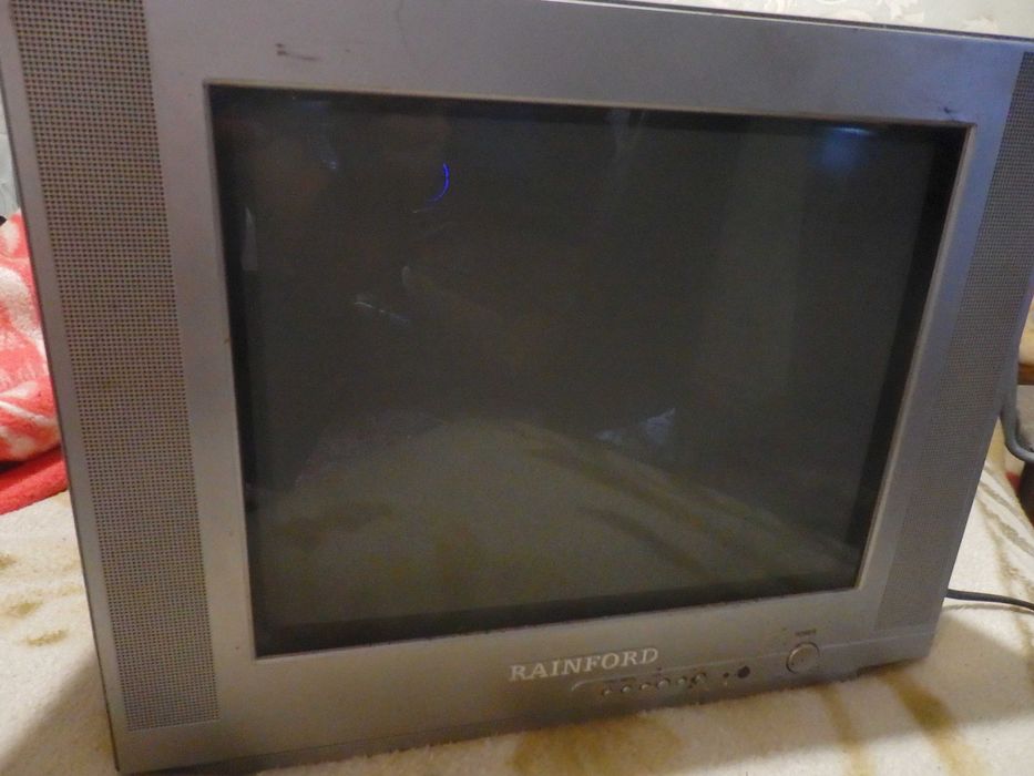 продам телевизор