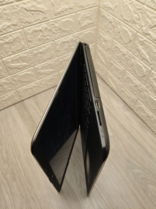 Ноутбук HP 15 ay