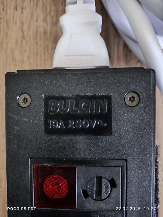 Мережевий фільтр серверний BULGIN QX3298 на 5 розеток С13/ 1U 10A 1,5м