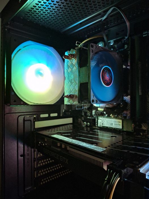 OKAZJA !!! Komputer Gamingowy | Rtx 5060 | Ryzen 5 4500