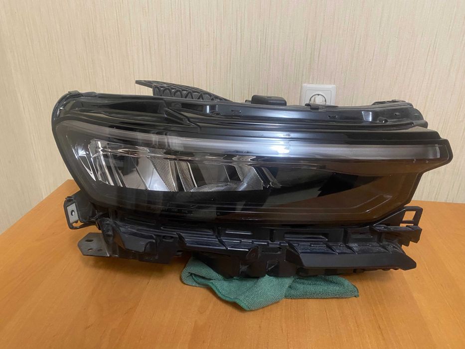 Фара Jeep Grand Cherokee WL 2021–2024 ПРАВА ОРИГІНАЛ LED P68584652AC