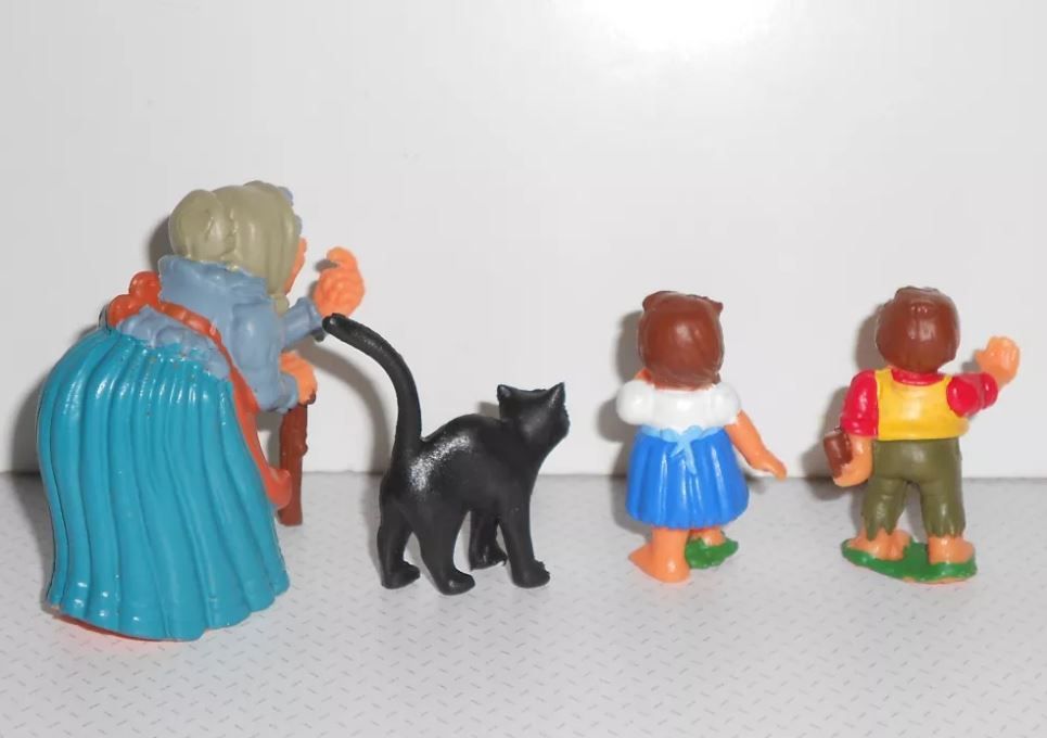 Coleção completa bonecos figuras pvc Hansel e Gretel