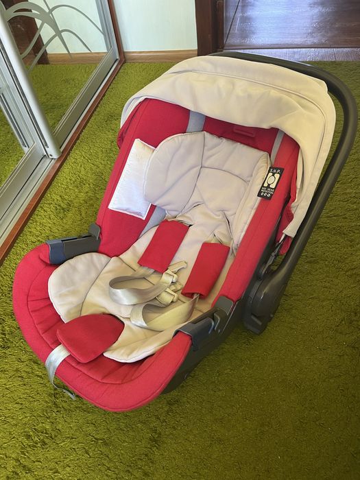 Автокрісло Inglesina Huggy Multifix 0–13 кг