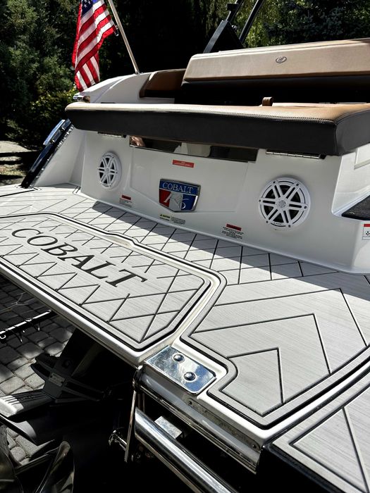Łódź motorowa Cobalt R6 2021 Tylko 7mth