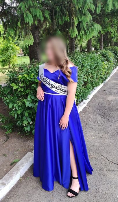 Продам випускну сукню