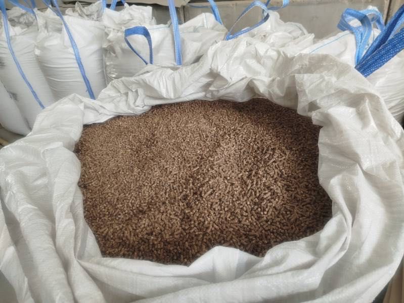 Pellet drzewny BIG BAG 1 000 kg Certyfikowany ENplus A1 SOSNA 70%/DĄB 30%