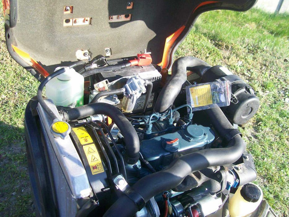 Minikoparka Kubota KX008