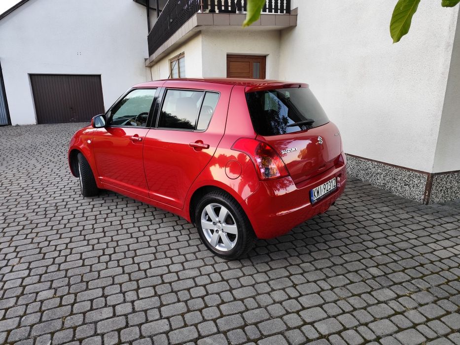Suzuki Swift 1,3 benzyna Salon Polska pierwsza rej.2009