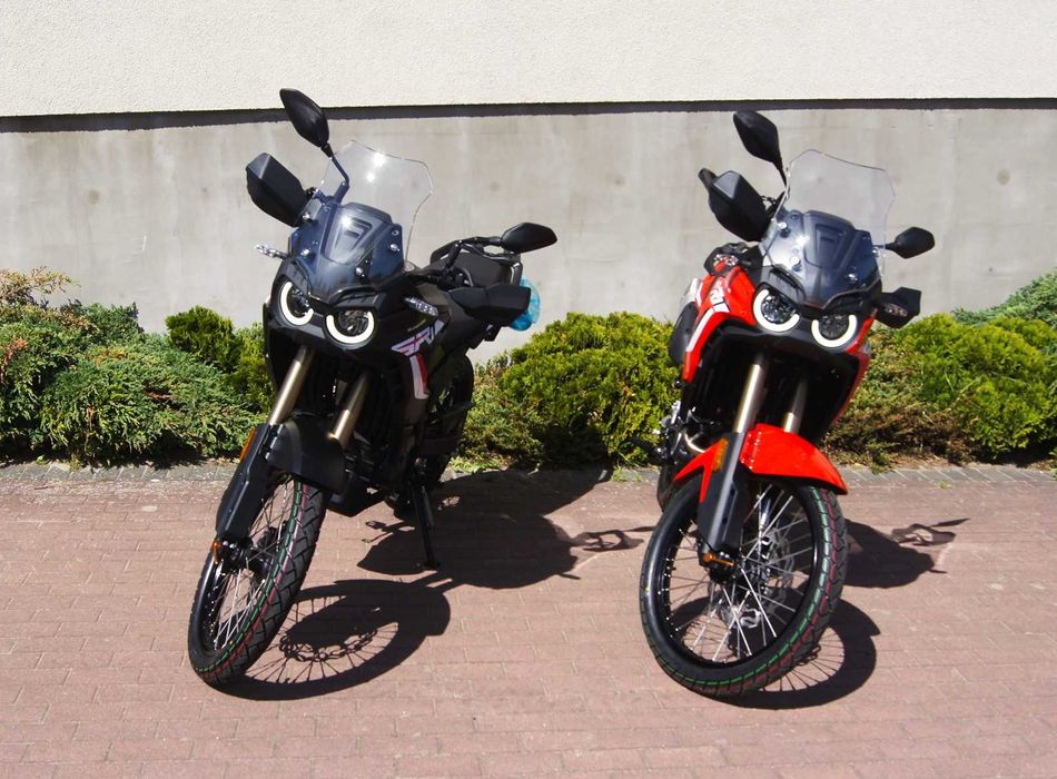 Motocykl QJmotor  SRT 300 DX 125 DX 450RX