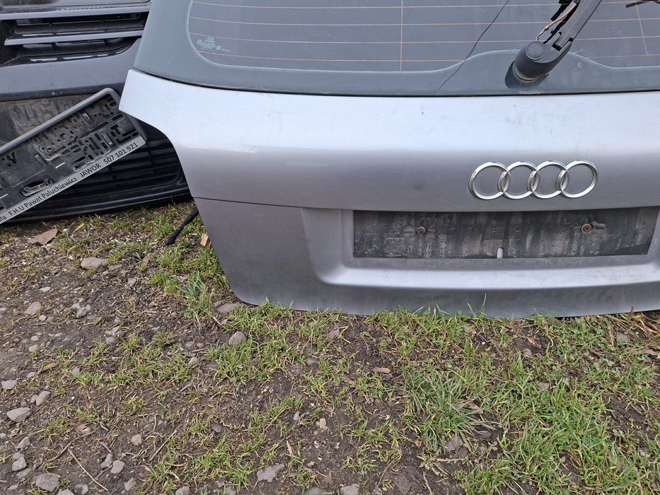 Audi a3 8p 3 drzwi klapa tył kompletna ly7j