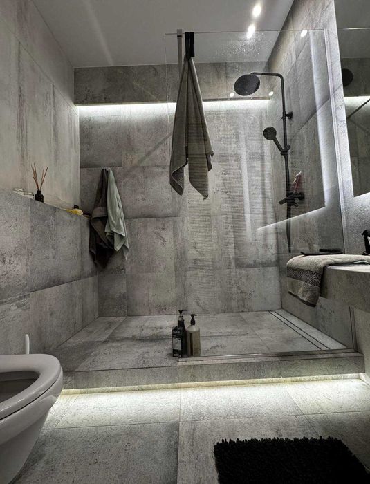 Купите классную 3-комнатную Ремонт мебель техника Центральный район!