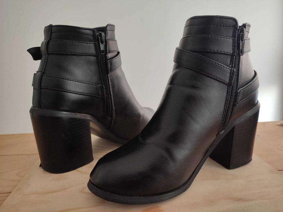 Botas Pretas Seaside