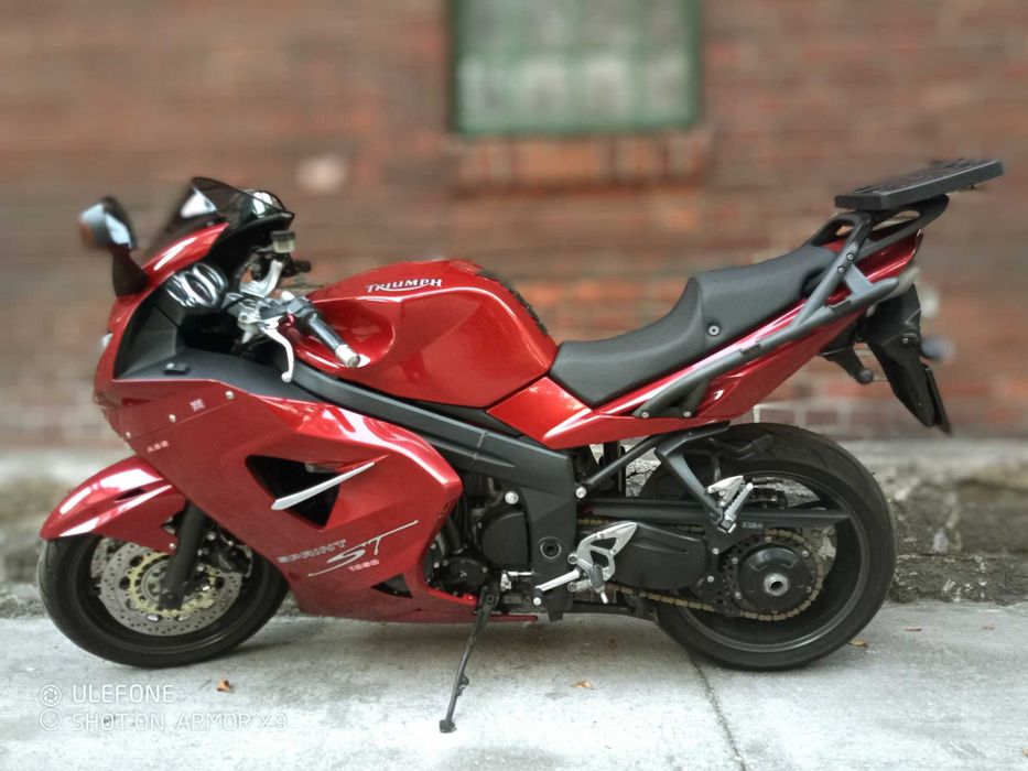 Triumph Sprint 1050 ST