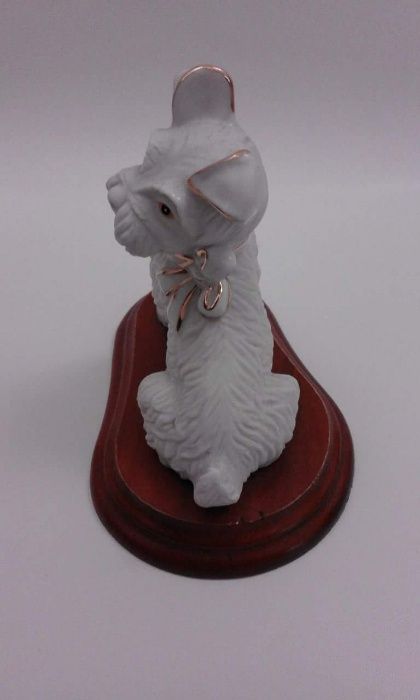 Conjunto 2 cães de loiça, com base de madeira