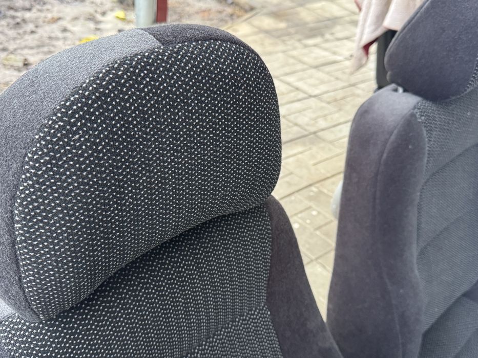 Передні сидіння ваз 2109 в ідеальному стані