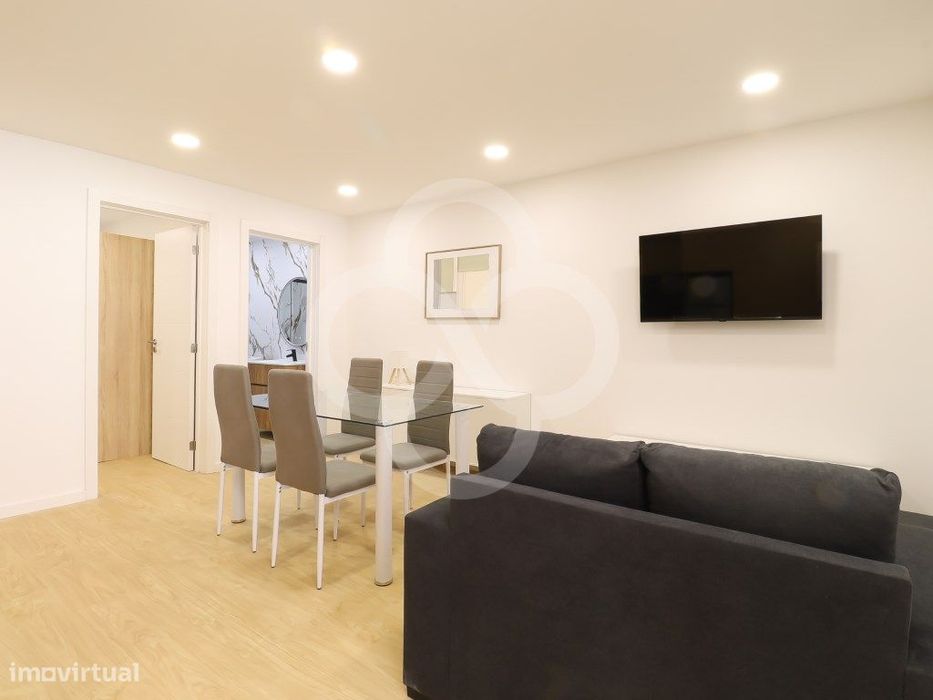 Apartamento T1 Renovado Conforto e Modernidade no Coração da Cidade...