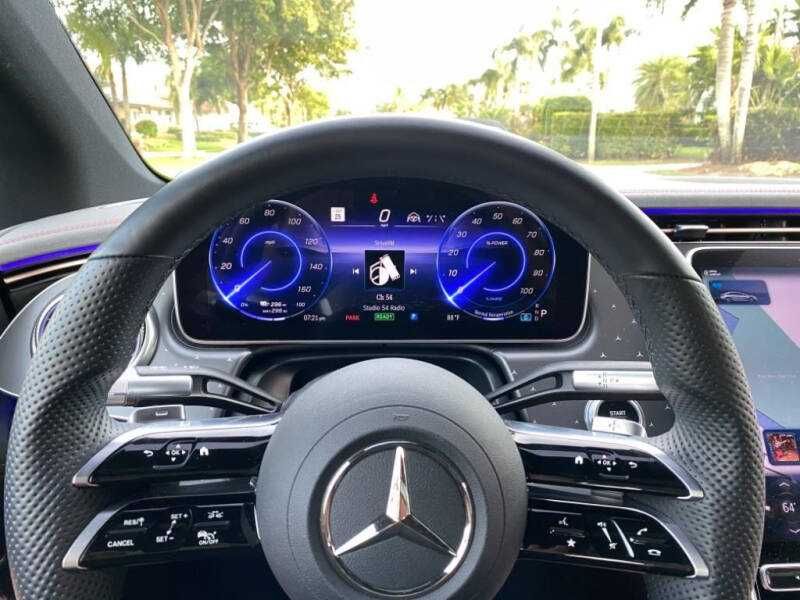 2022 Mercedes-Benz EQS