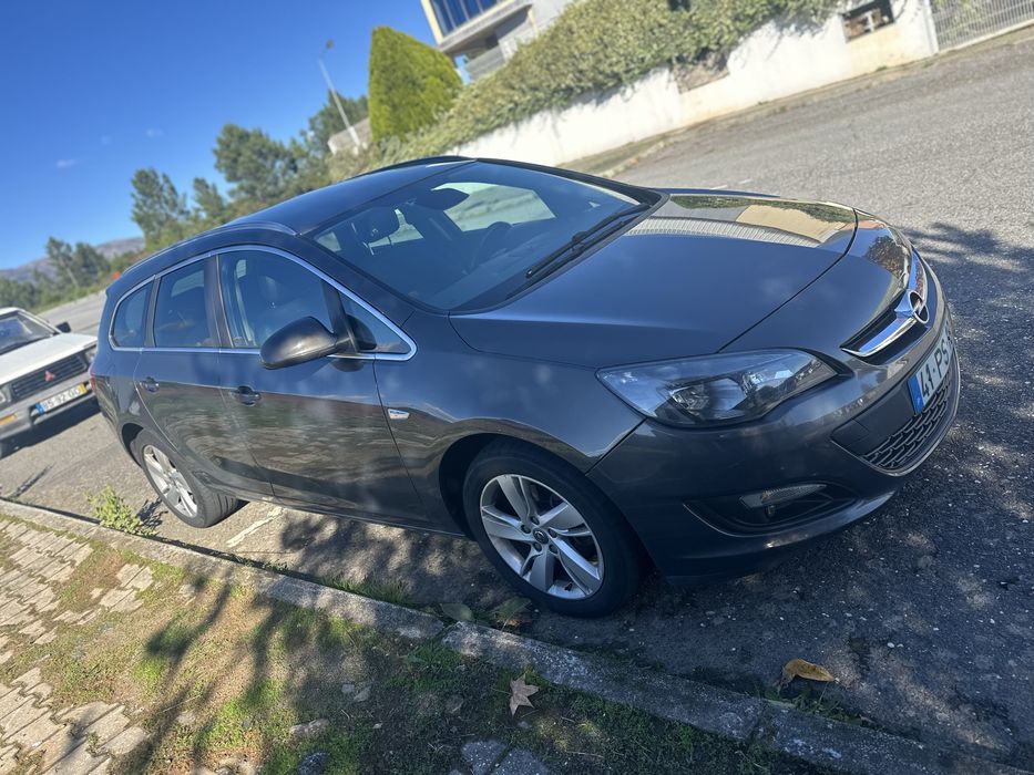 Opel Astra J 1.6 - 110cv - 2015