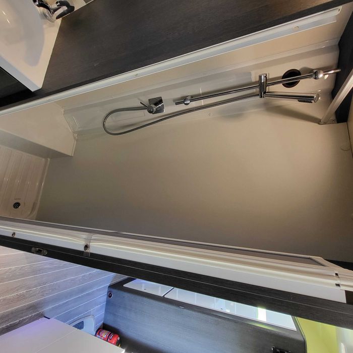 Kamper wynajem VIP 6*ZIMOWA* Bogate Wyposażenie Do Wynajęcia Camper