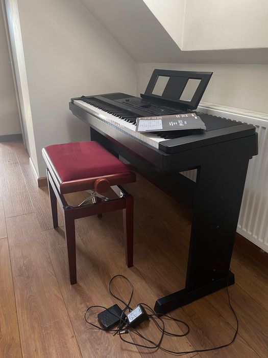 Pianino YAMAHA DGX - 600