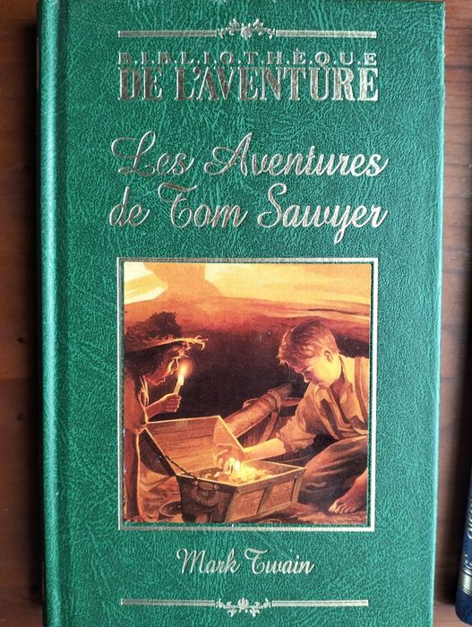 Livros Três Mosqueteiros/Tom Sawyer em francês