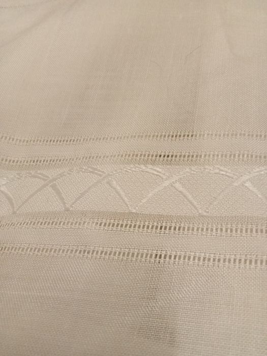 Cortinado para sala ou quarto.