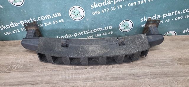 Підсилювач переднього бампера Skoda Roomster 2008-2010р