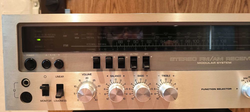 Hi Fi Vintage Ampli Tuner Artren ar 4000a NEUF EN CARTON . Made In KOREA