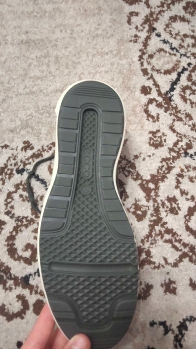 кросівки ecco 41