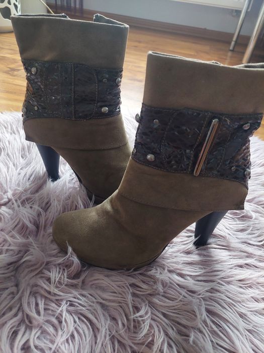 Botki khaki rozmiar 37 cena 25 zł