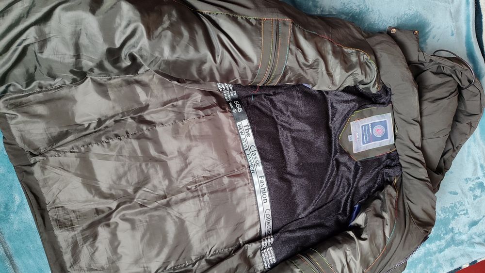 курточка зелена чоловіча