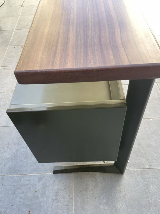 Armário -Daciano da Costa / Longra