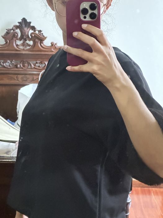 T-shirt preta com pelo _ Zara