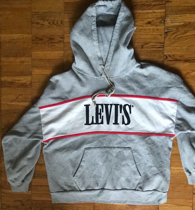 пусер Levis (Англия)