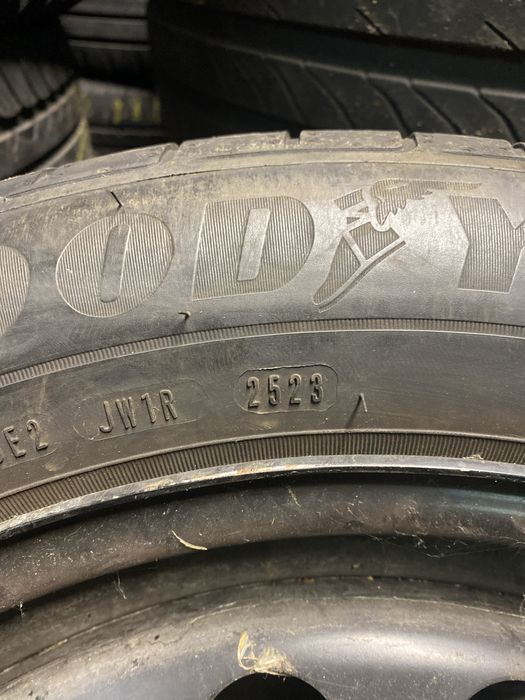 215/55r18 95T Goodyear EfficientGrip Performance elektryk