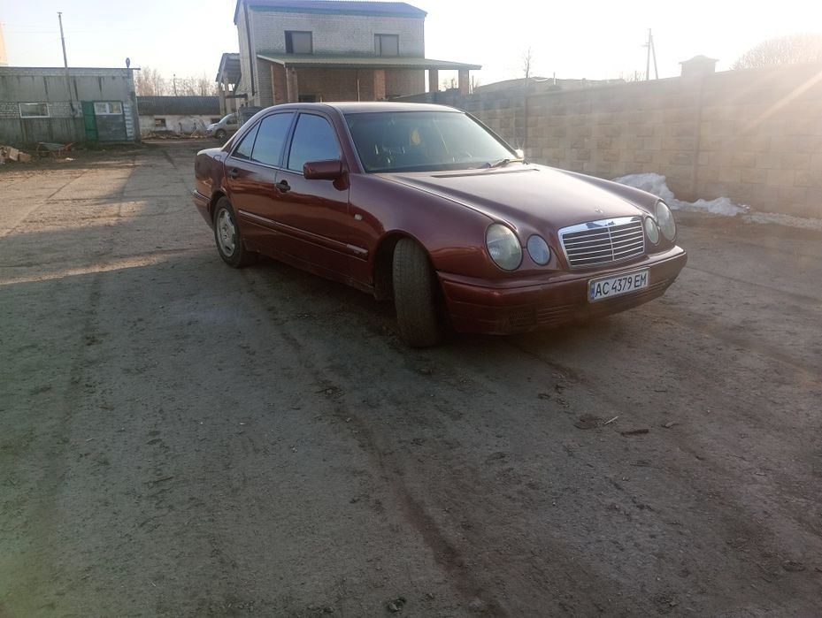 Продам мерседесЕ200